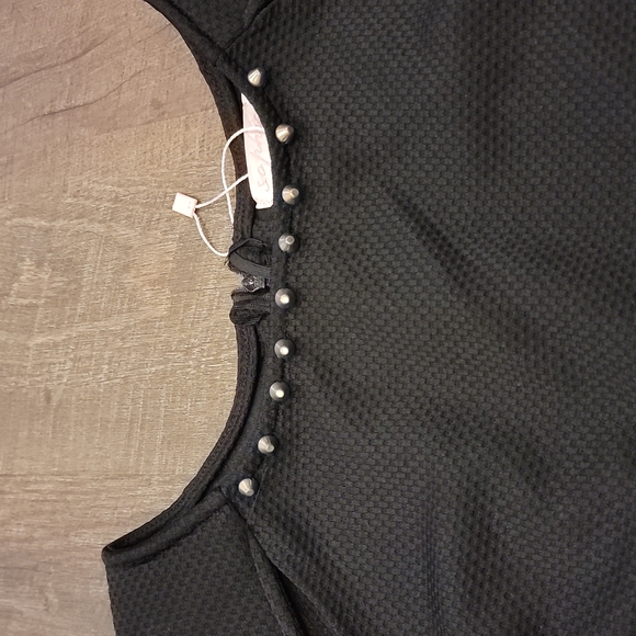 Women's black dress. - Picture 5 of 10